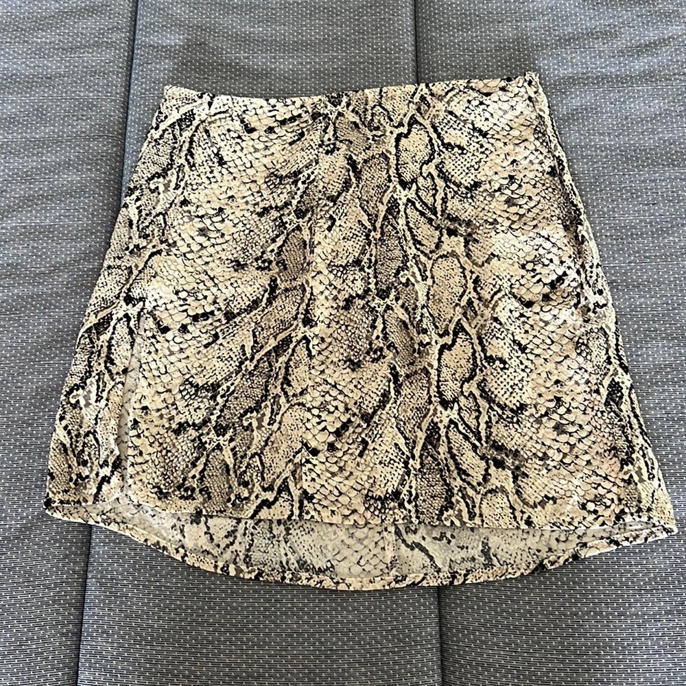 Reformation Margot Mini Skirt in Rattlesnake - Size 4